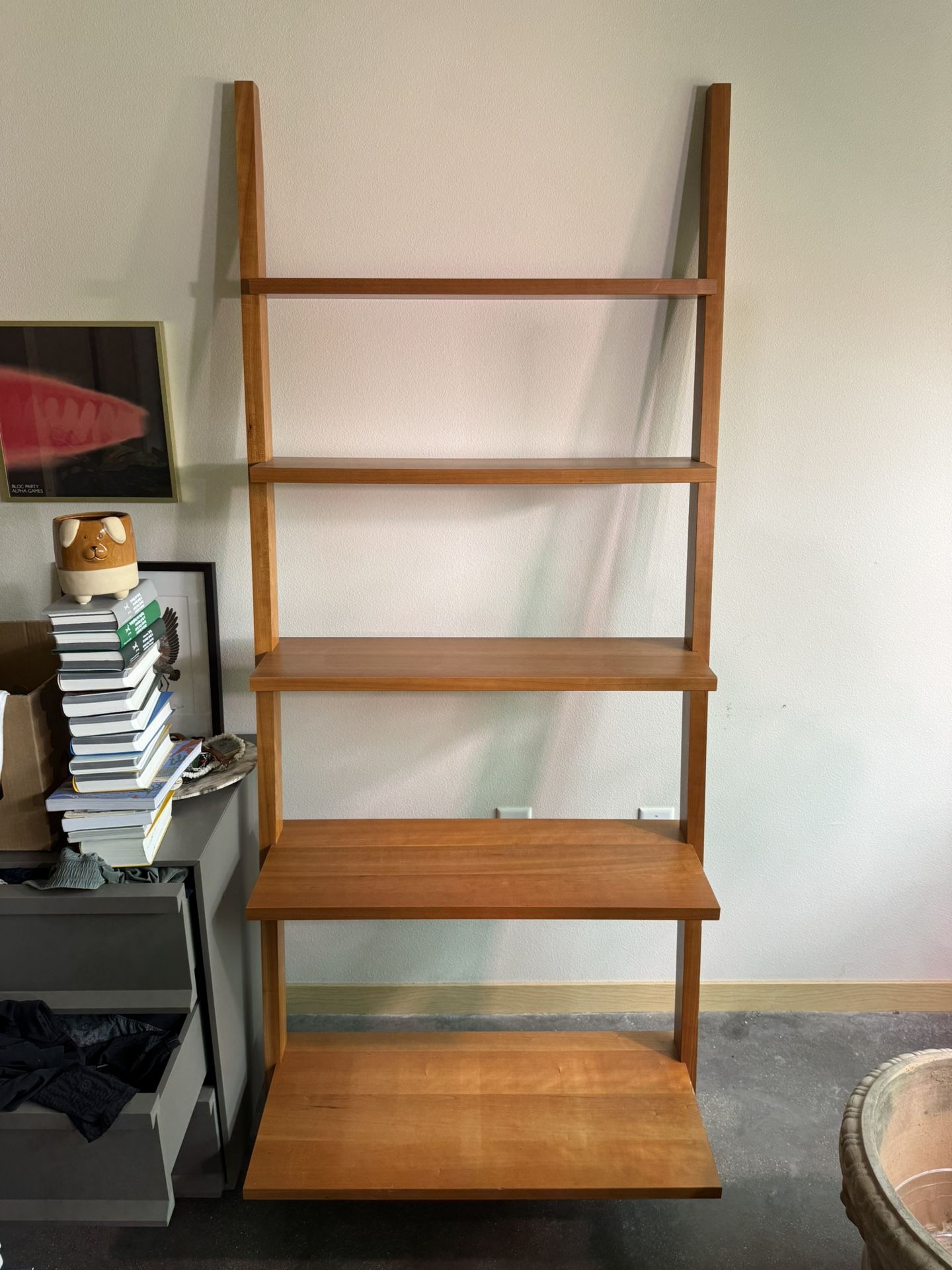 Leaning Bookshelf