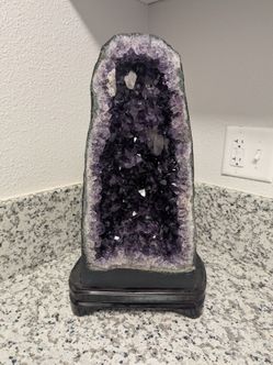 Giant Crystal Display