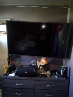 75" Samsung Smart Tv