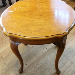 Elephant trunk Feet end table