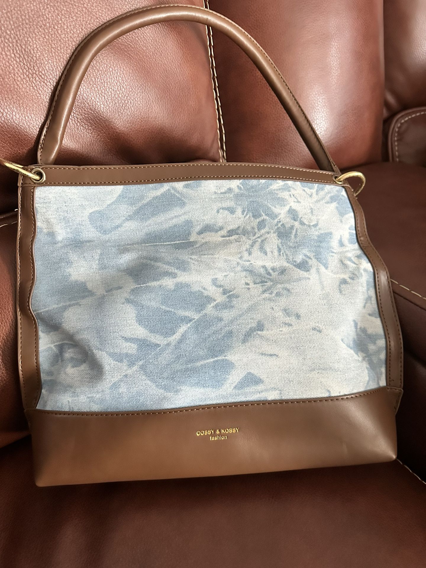 Coast And Kissy Women’s Handbag