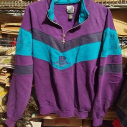 Vintage 1994 I O U world Class Collection Sweatshirt