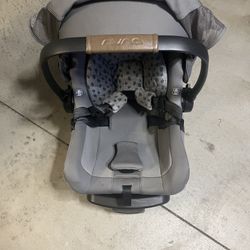 Nuna Pipa Lite Car Seat
