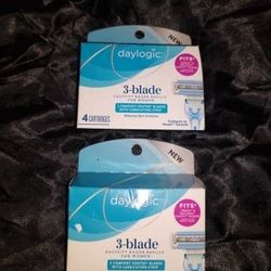 2 Packs Venus Daylogic Womens Razor Refills 

