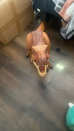 Super colossal T. rex