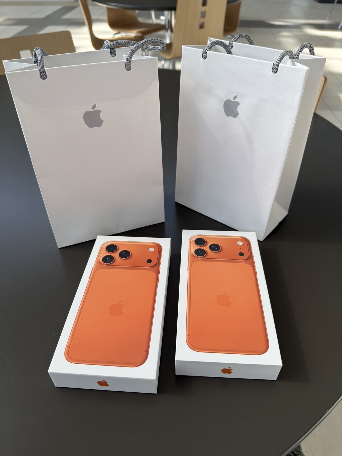 iPhone 17 Pro Max Cosmic Orange (512Gb And 256Gb) Sealed **Factory Unlocked**