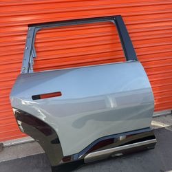 2024-2025 KIA EV9  REAR RIGHT PASSENGER door  OEM