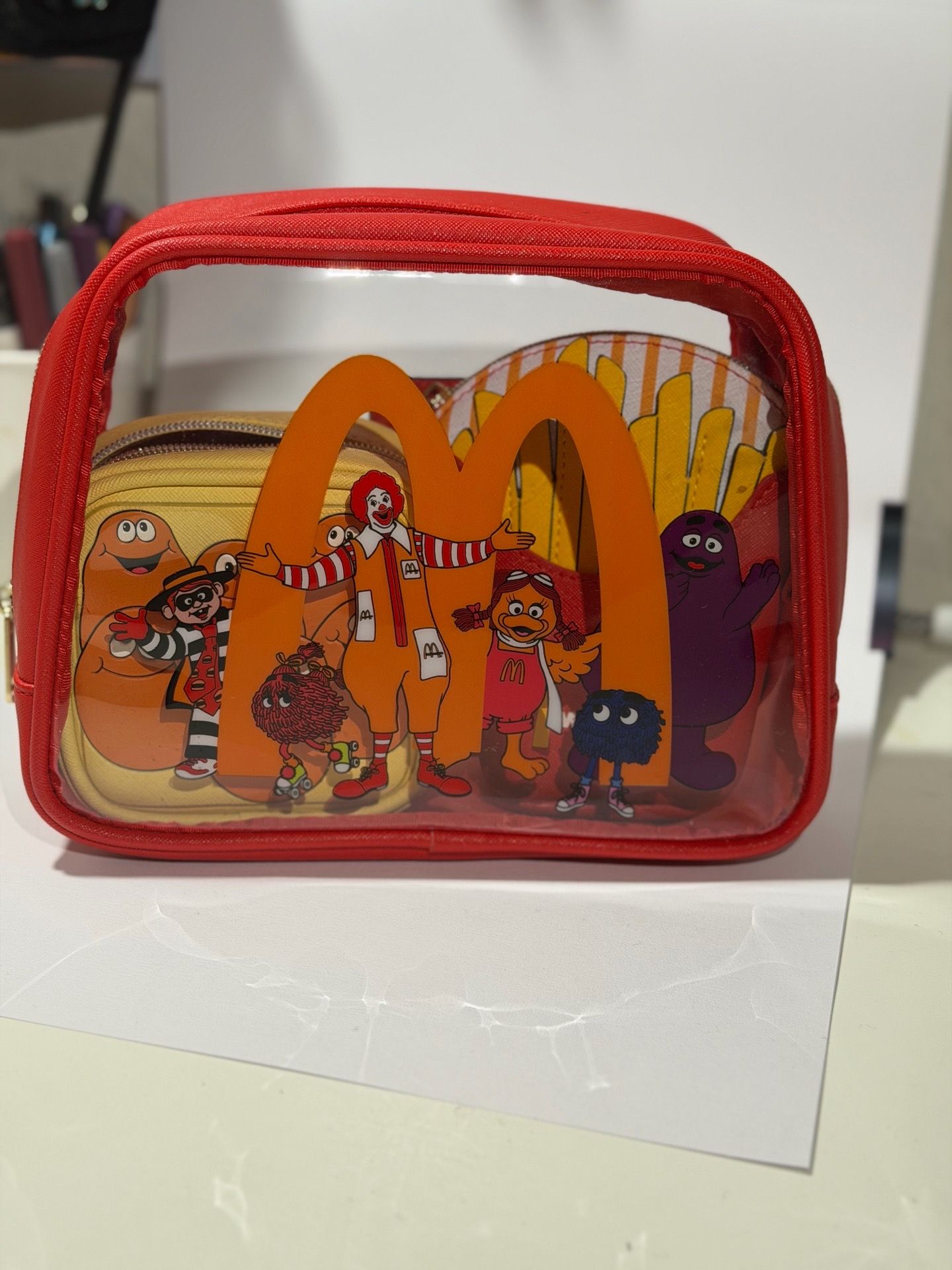 McDonald’s cosmetic bag set