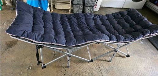 Foldable camping bed
