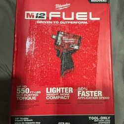 Milwaukee M12 1/2 Stubby Impact Wrench Read Below