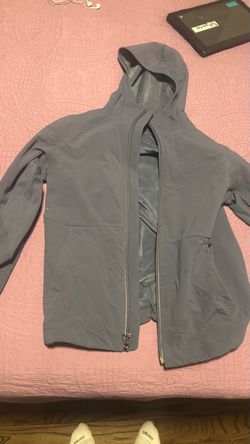 Lululemon Packble jacket blue Trades