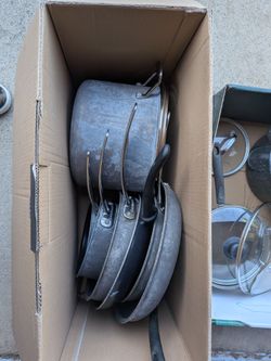 Free used pots and pans  *Still available*