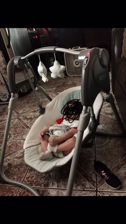 Baby swing