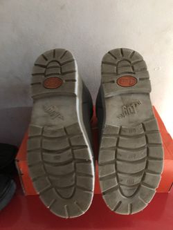 Lugs boots used 35$