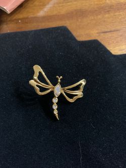 Avon Vintage Dragonfly Brooch 2.5”x 2.5”