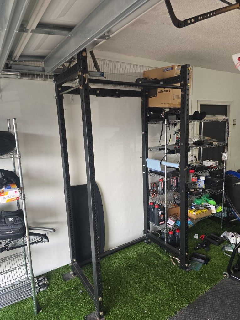 Titan T-3 Power Rack + Barbell Holder – Solid Garage Gym Setup