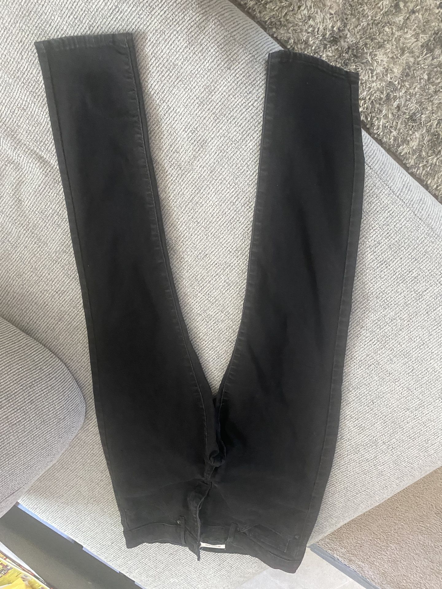 Black womans Levi’s Pants