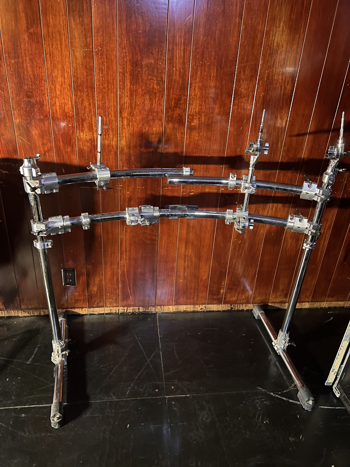 PDP Main Rack Mounting System