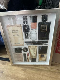 FRAMED WALL DECOR