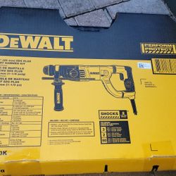 Dewalt Rotary hammer kit corded(D25263K)