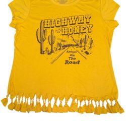 Highway Honey T-Shirt Womens Sz XXXL Yellow Graphic SS Fitted Tee Fringe Bottom