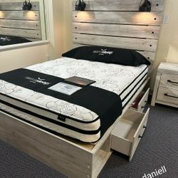 Cambeck Whitewash 6 Piece  Bedroom Set With Side Drawers  (Queen Panel Bed,  Mirrored Dresser,  Chest And Nightstand)