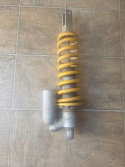 Suzuki 250  swingarm spring shock