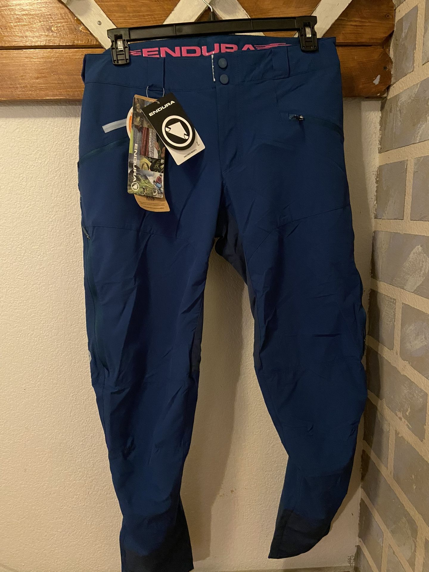 Endura Singletrack Trouser II Men’s MTB Pants – Navy Blue – Size L – New w Tags