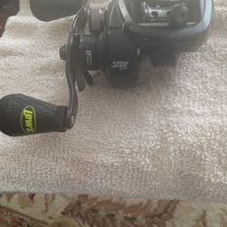 Fishing Reel (Lews Reactor ) (NEW)