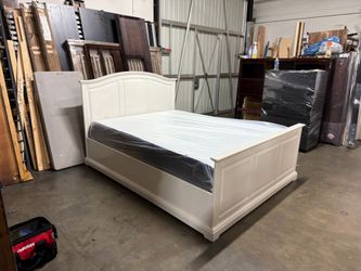 Queen bed and mattress $299
