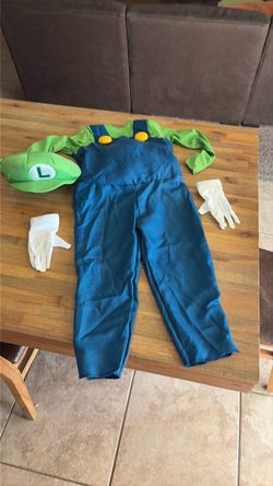 Kids Luigi Costume (size 6-7)