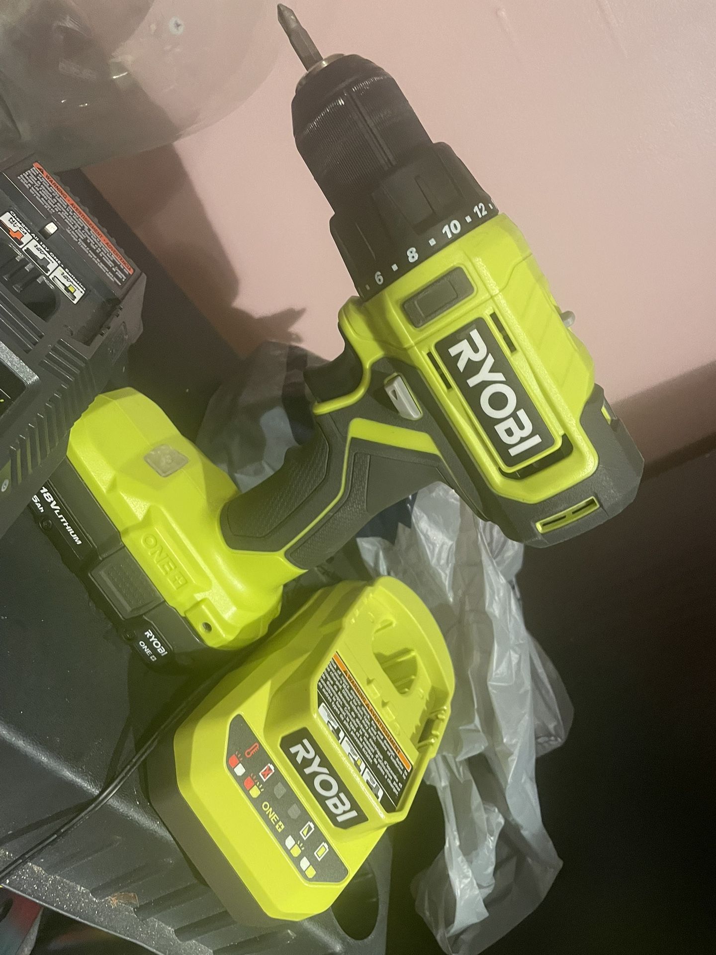 Ryobi Powerful Drill + Battery + Charger