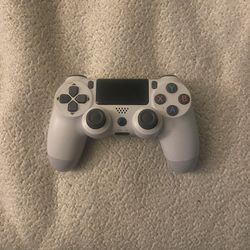PS4 controller