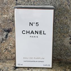 No5 Chanel Perfume