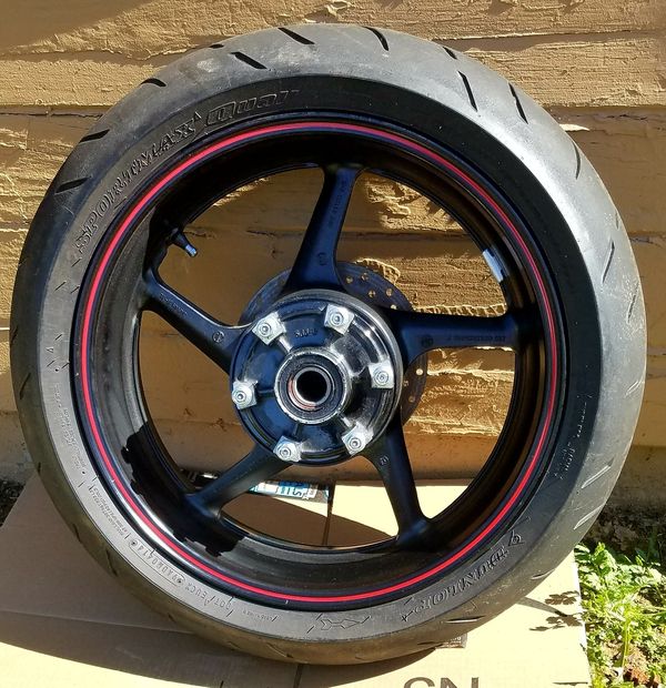 Yamaha R1 Rear Rim Tire 09 14 For Sale In Sacramento Ca