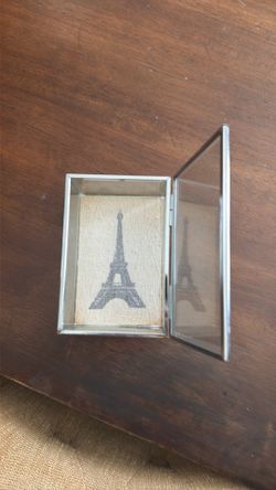 Glass Eiffel Tower Box