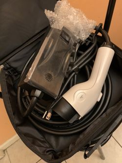 Portable EV charger 