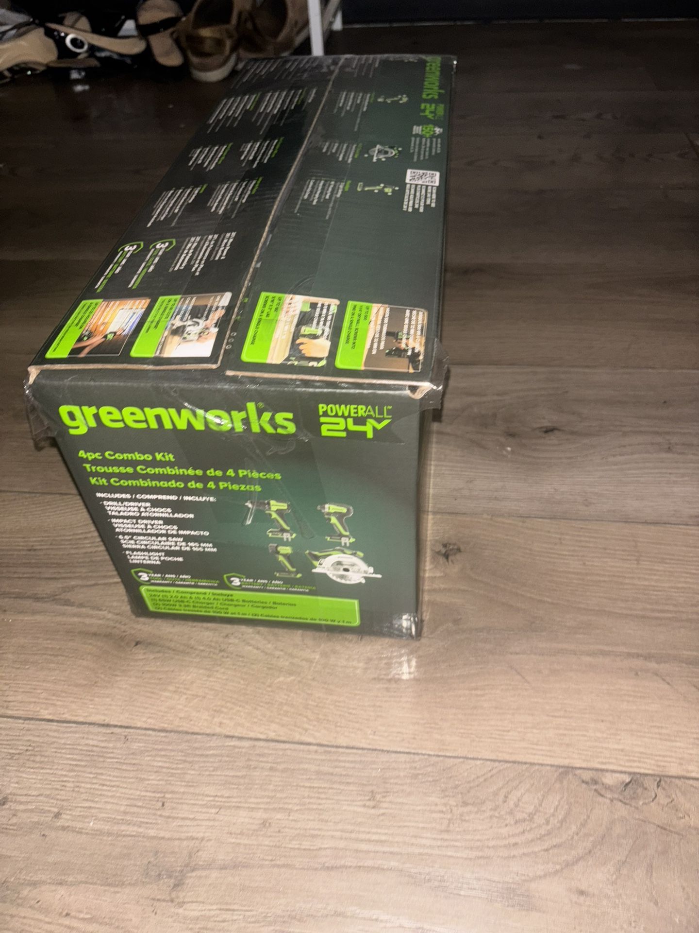 Greenworks drill 4pc Set
