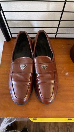 PRADA FORMAL SHOES IN LIKE NEW CONDITION ORIGINAL