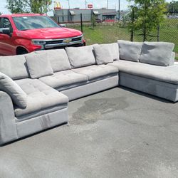 U Shape Oversized Sectional With Pull Out Bed 