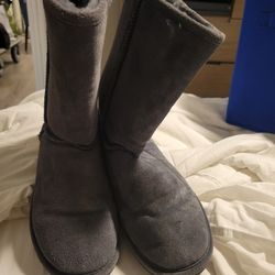 bearpaw women boots size 11 Woman 