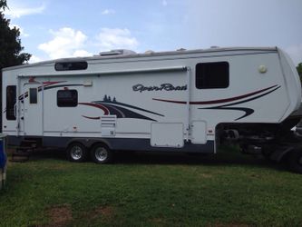 5th wheel pilgrim 316 like new