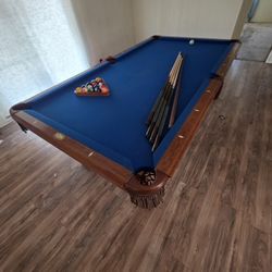 Full Size Pool Table 