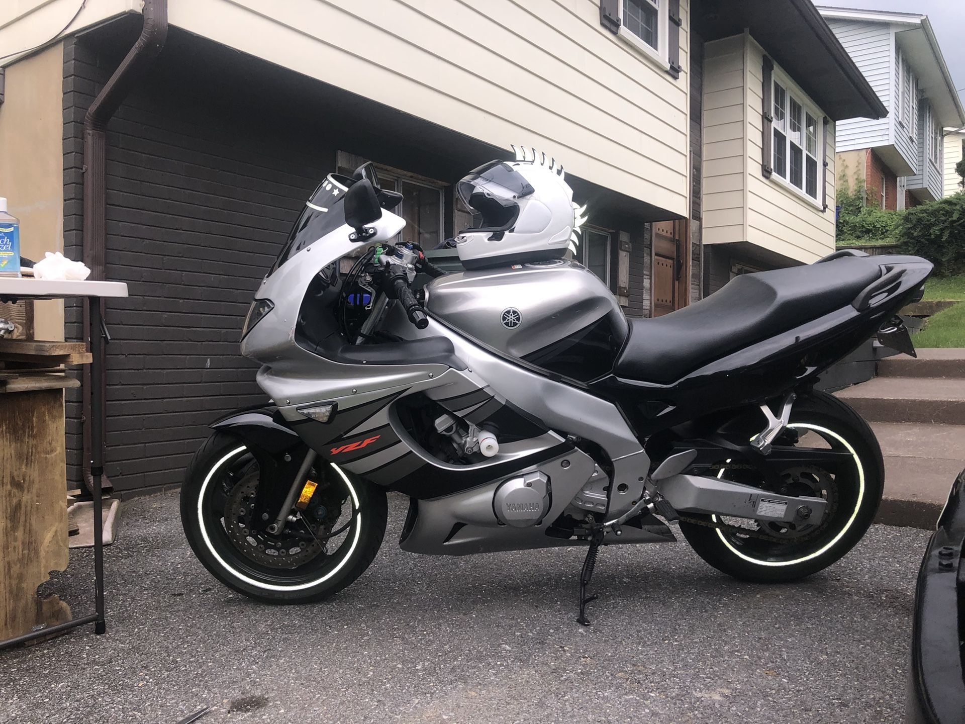 2005 Yamaha YZF600R