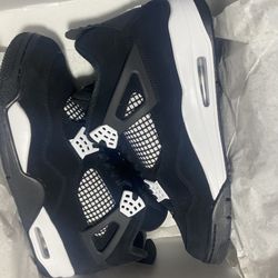 Jordan 4 White Thunder