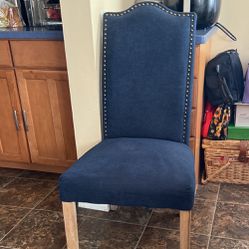 Dining chairs (x4)