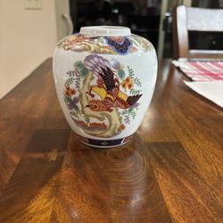 Imari Ware 6" vase Japan Phoenix Bird  1970's