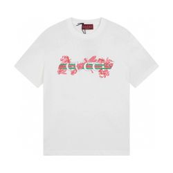 Men's loose white T-shirt