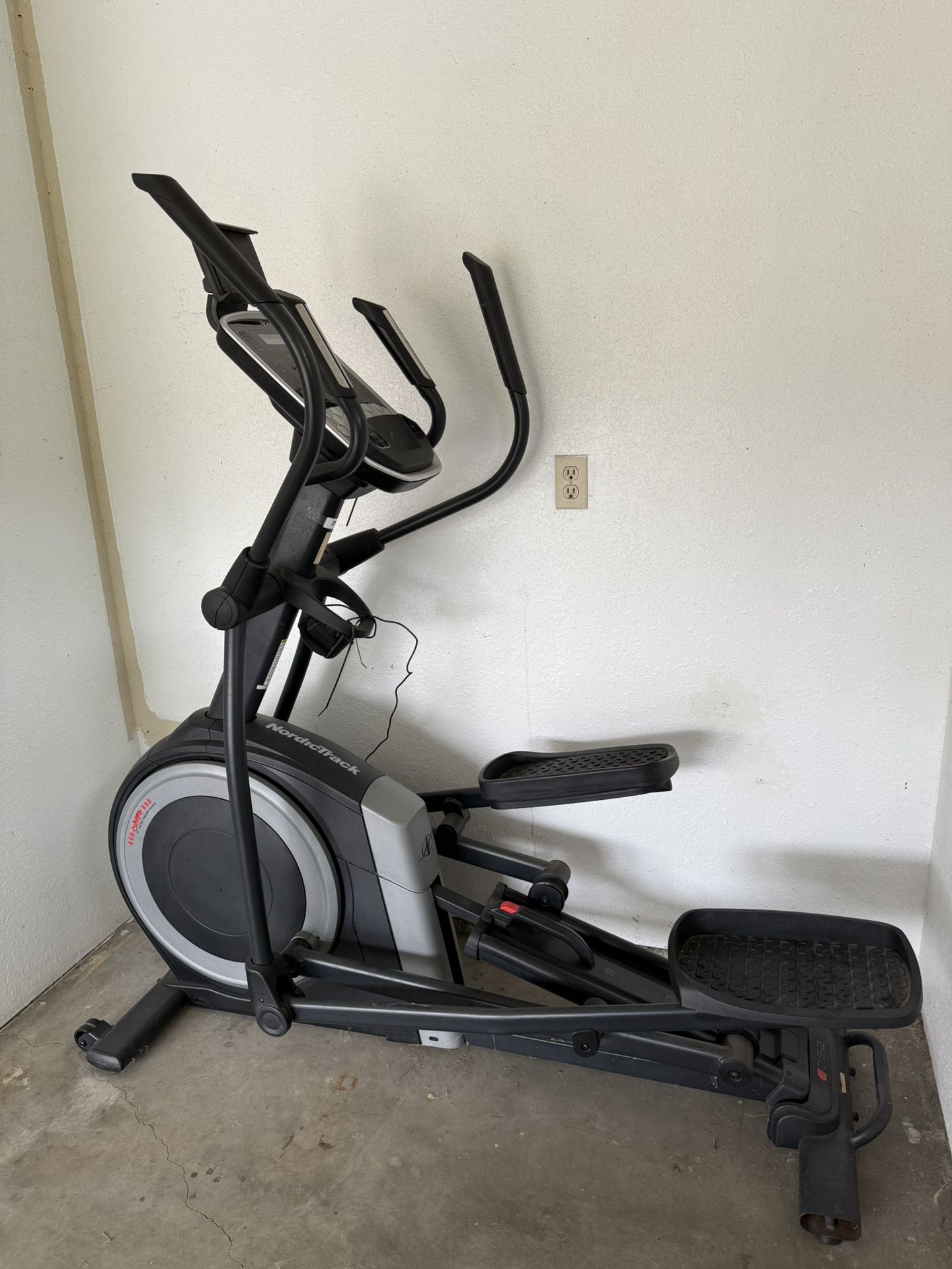 Elliptical Nordic Track