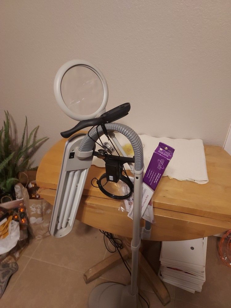 Work Light EXTRA Bulb Instructions And EXTRA Magnafine